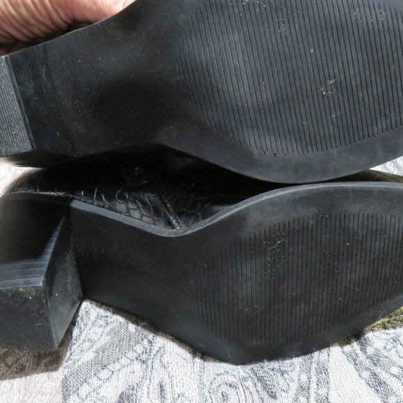 Justfab Black croc embossed Olwen Bootie Ankle boot size 10 pointed toe - Picture 11 of 12